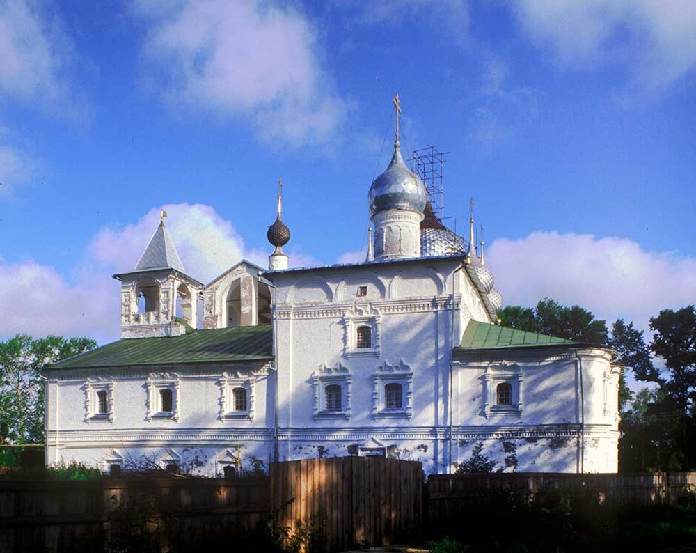 Resurrection Monastery. Church of Smolensk Icon of the Virgin & refectory with clock tower, south view. July 16, 2007.