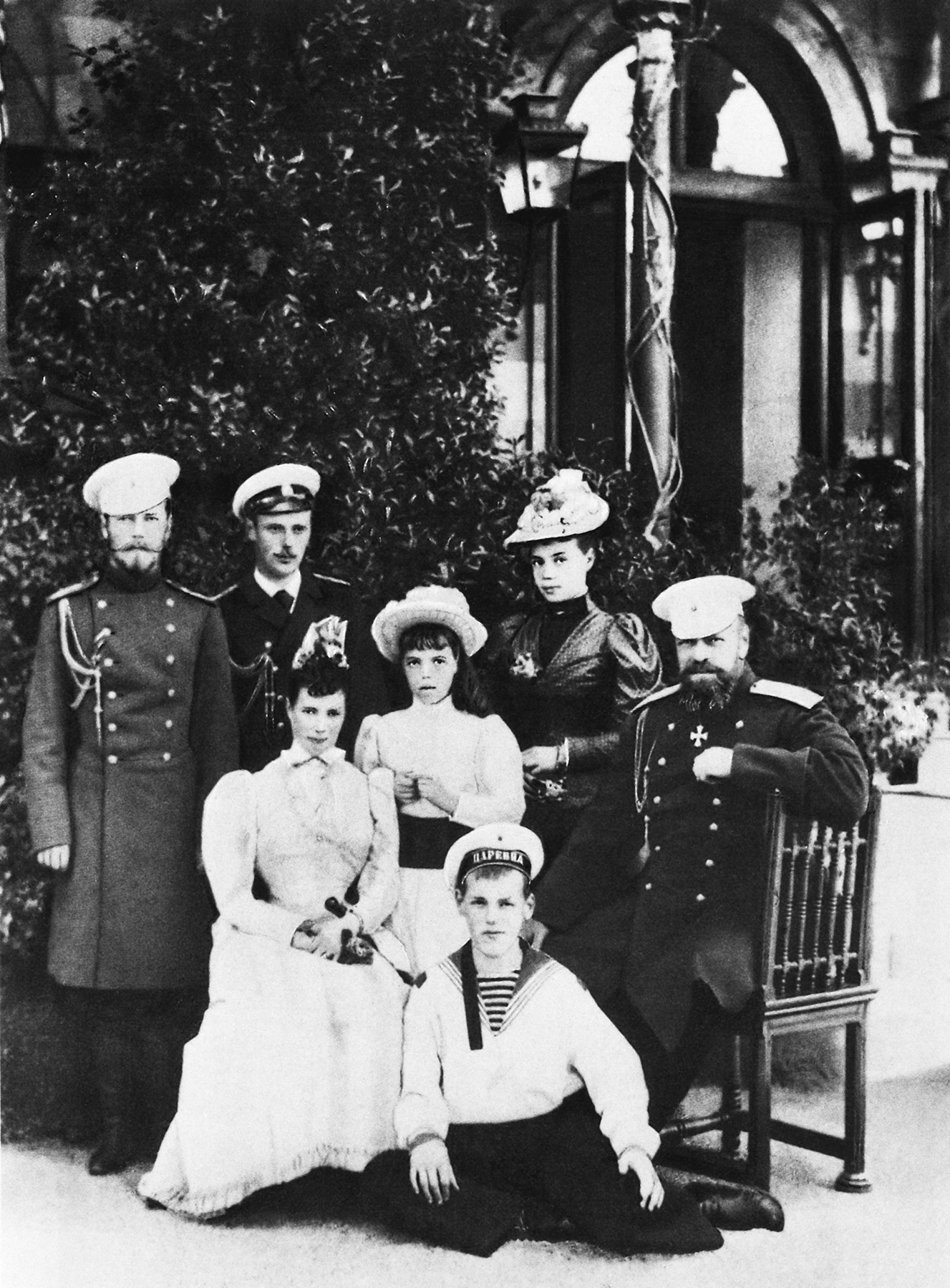 Emperor Alexander III (right) with Empress Maria Fyodorovna. Nicholas stays on the left