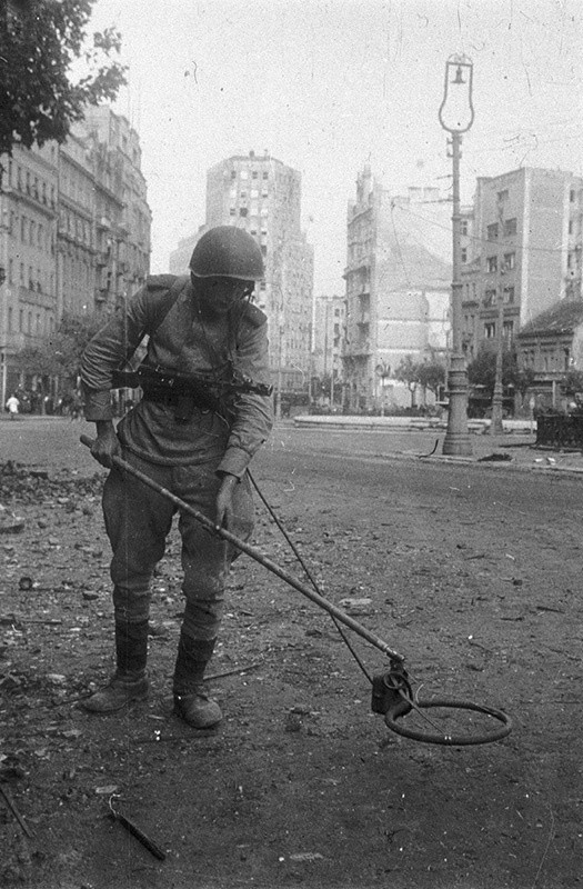 Sovjetski deminer v Beogradu