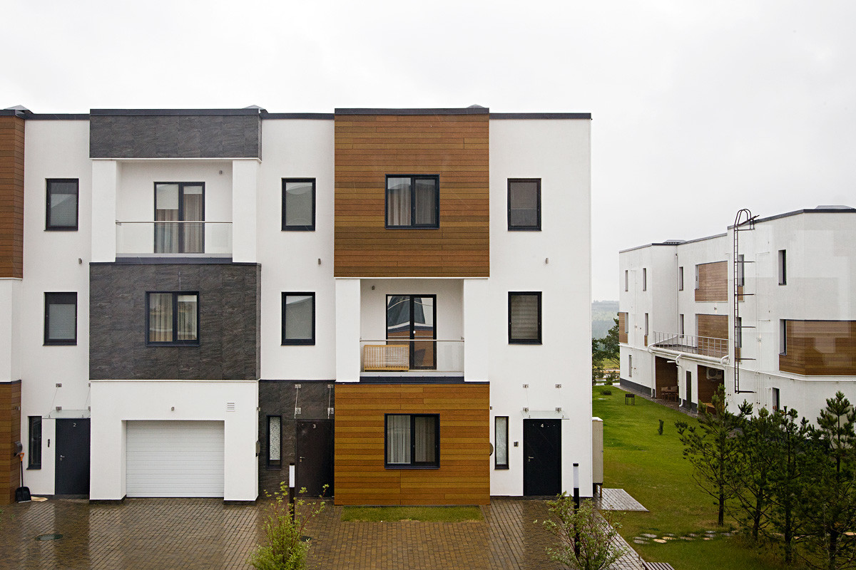 Rumah-rumah di Innopolis mengingatkan pada blok-blok apartemen Skandinavia.