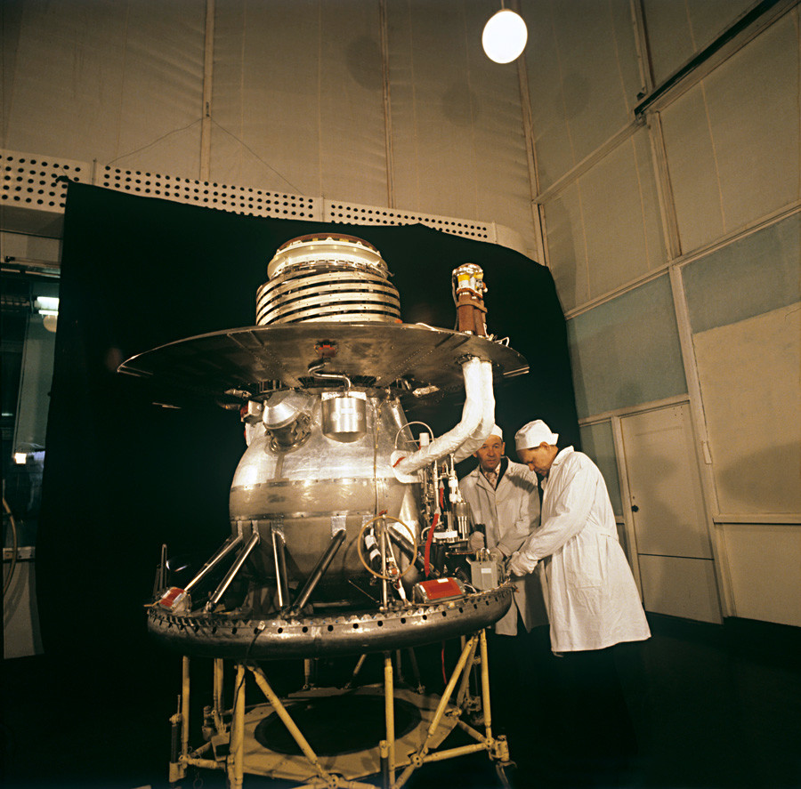 Descent vehicle of automated interplanetary station Venera-13. Baikonur cosmodrome.