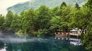 Mystery of the 'bottomless' lake in Russia's Caucasus