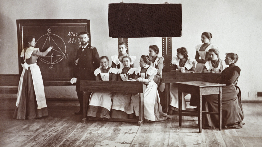 Math class in the female gymnasium in the city of Serpukhov.