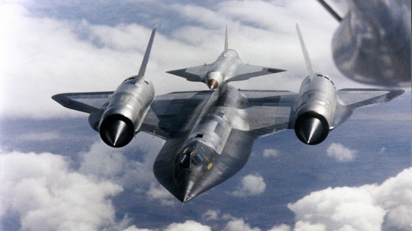 Posodobljeno letalo A-12 (šifra M-21) nosi brezpilotno letalo D-21 (Project Tagboard)