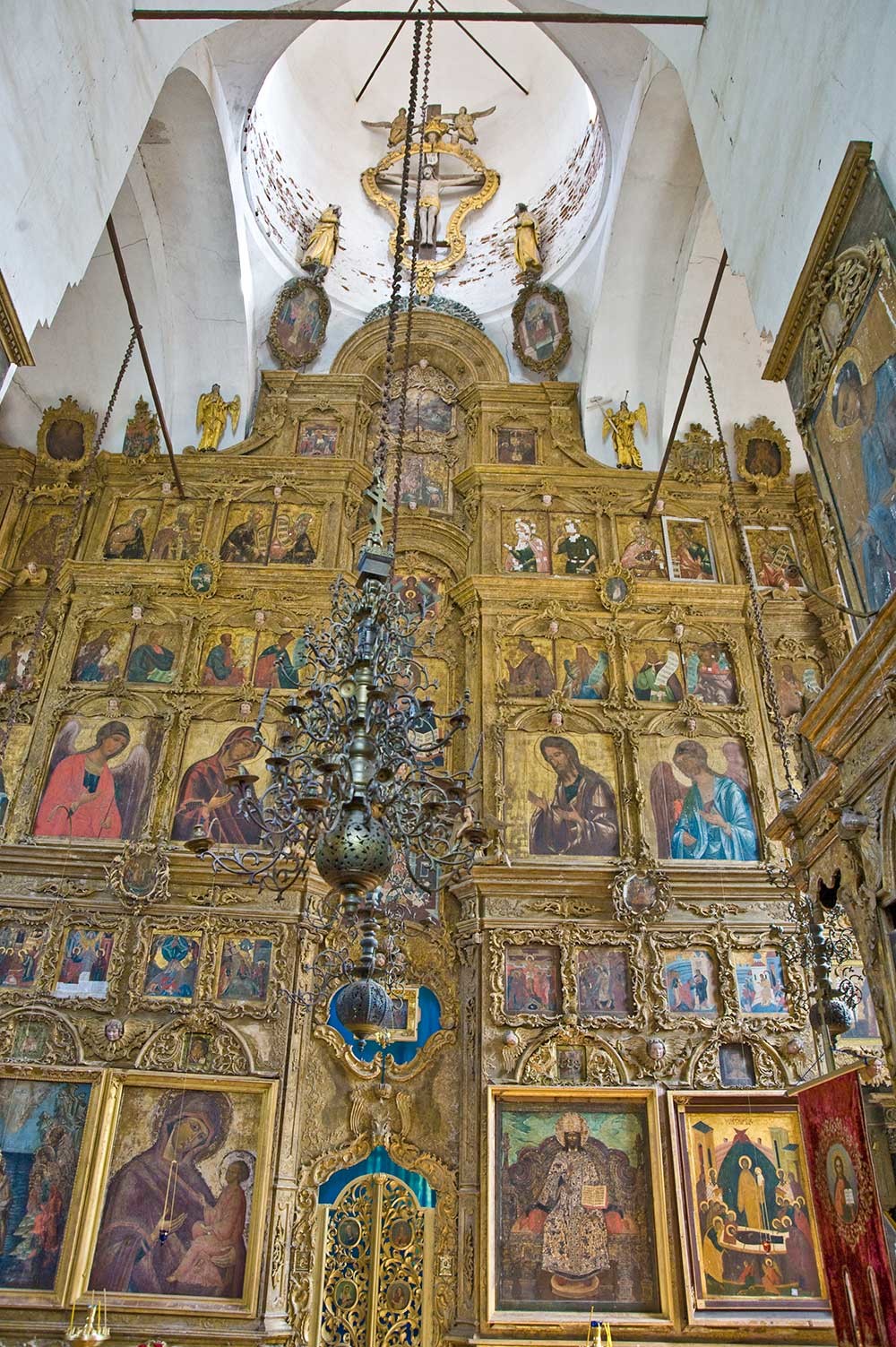 Church of the Dormition. Icon screen. Photo: August 2009