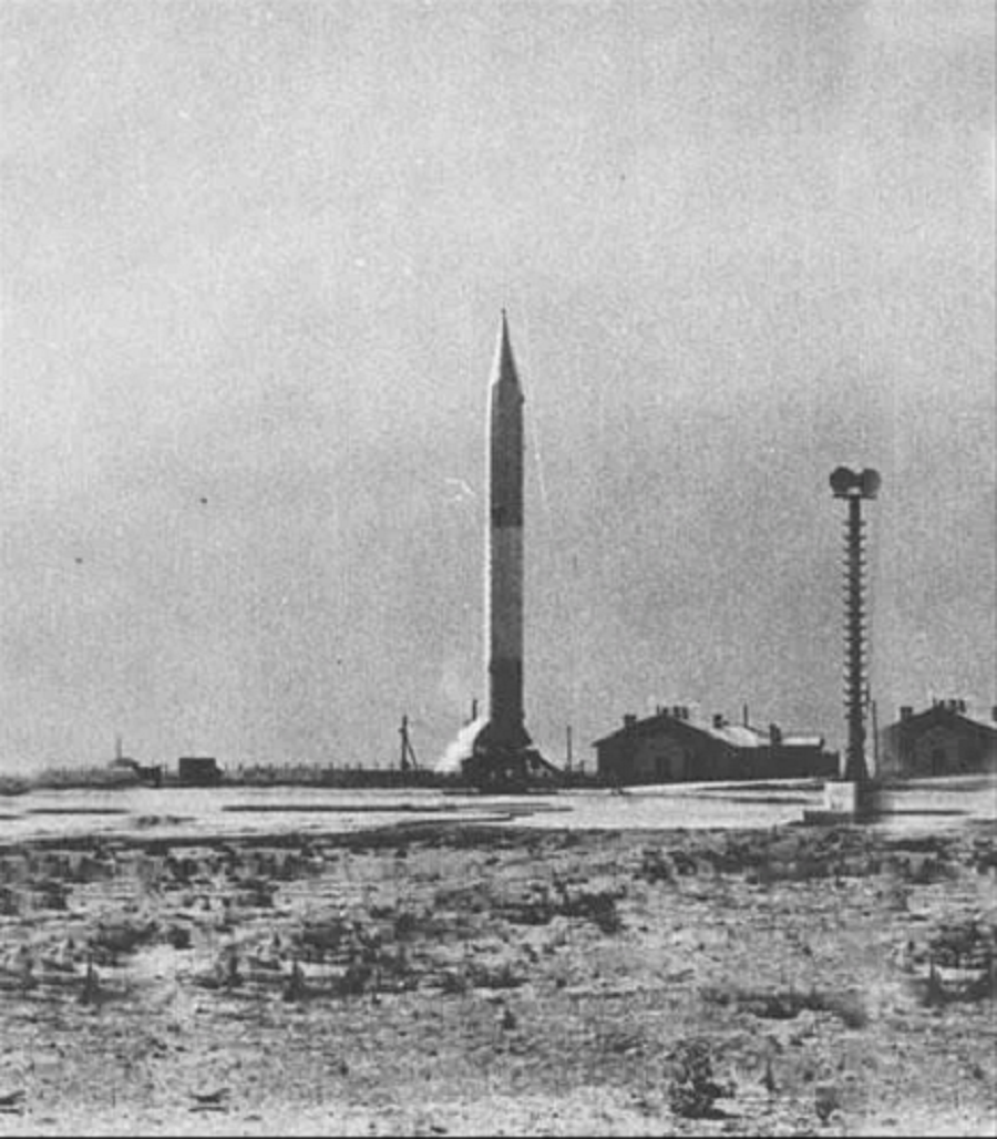Първото изстрелване на ракета Р-5