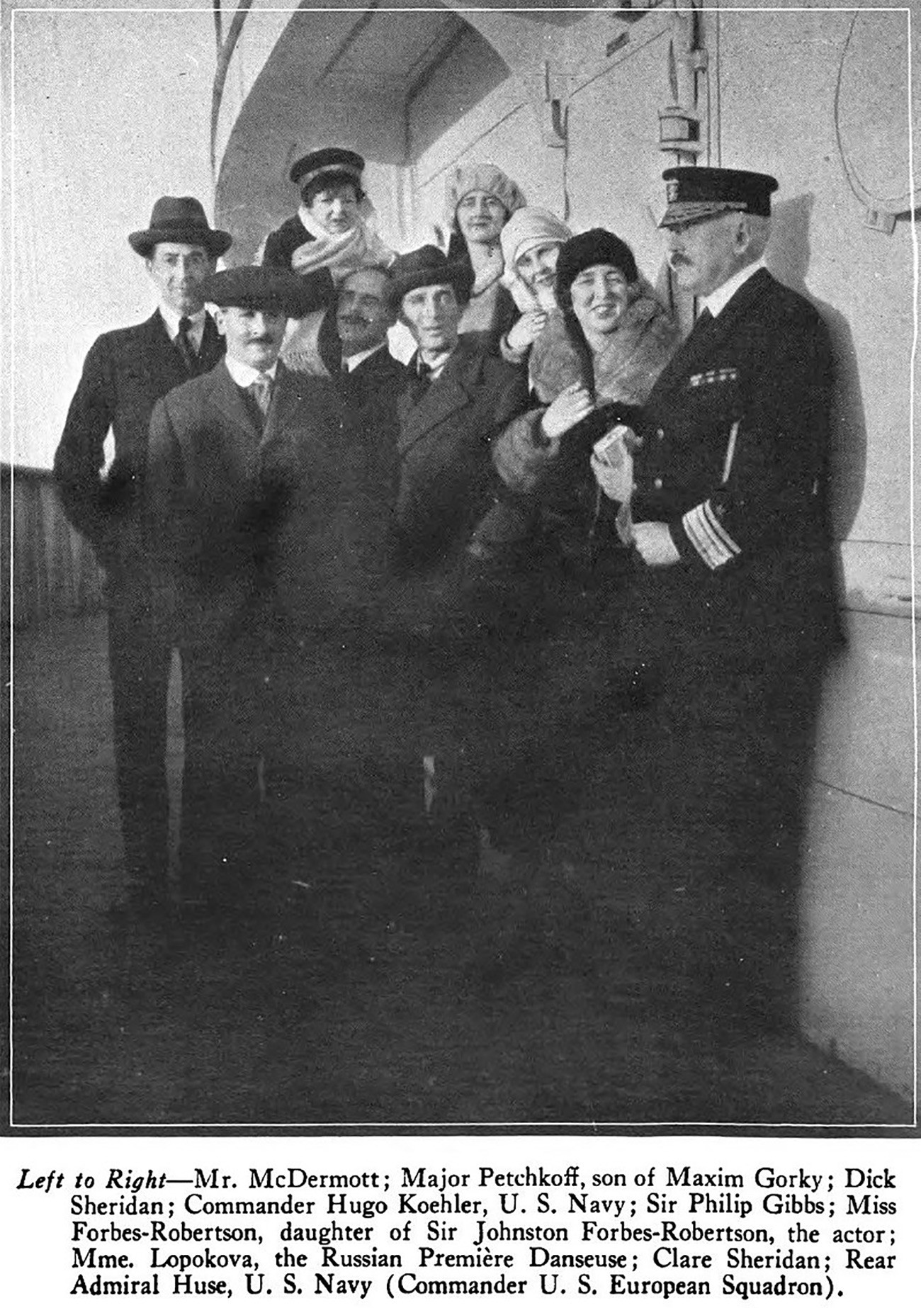 Sheridan, Hugo Koehler (pourtant le fils de Clare, Richard), et d'autres, à bord du paquebot RMS Aquitania, en janvier 1921