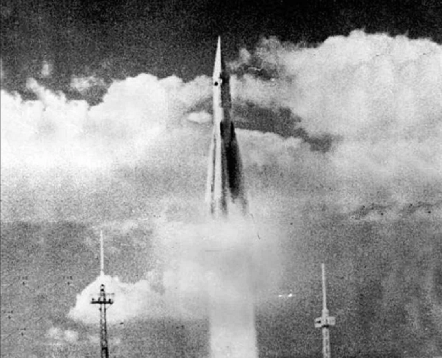 Prva izstrelitev rakete R-7


