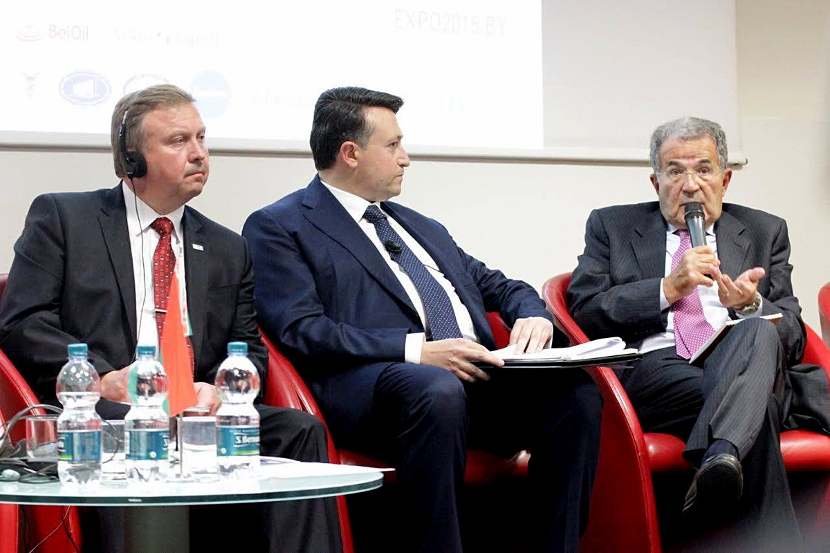 Mr. Trani (center) and Romano Prodi (right), Italian politician who served as the 10th President of the European Commission. Milan Expo, 2017