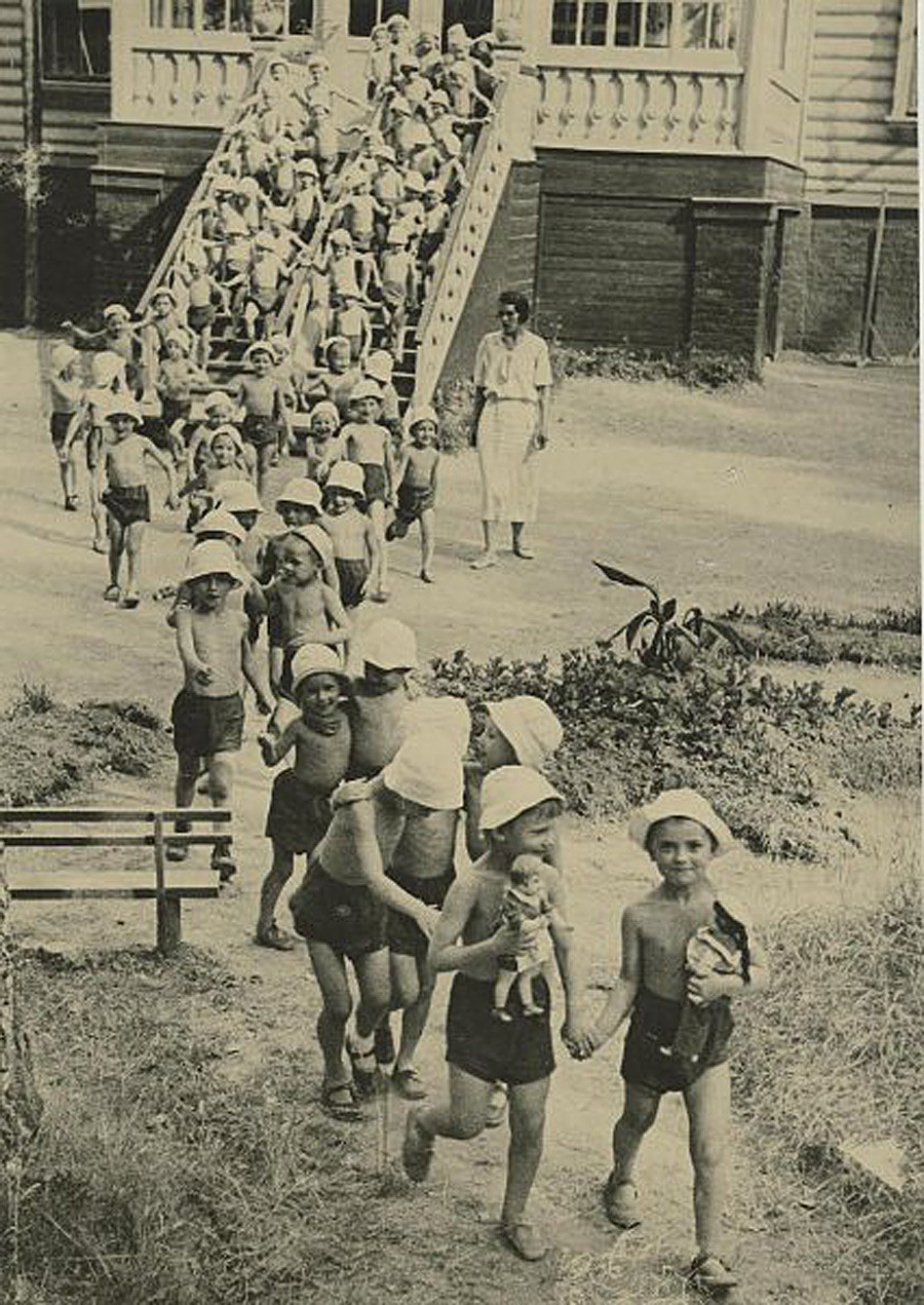 Taman kanak-kanak, 1930-an.