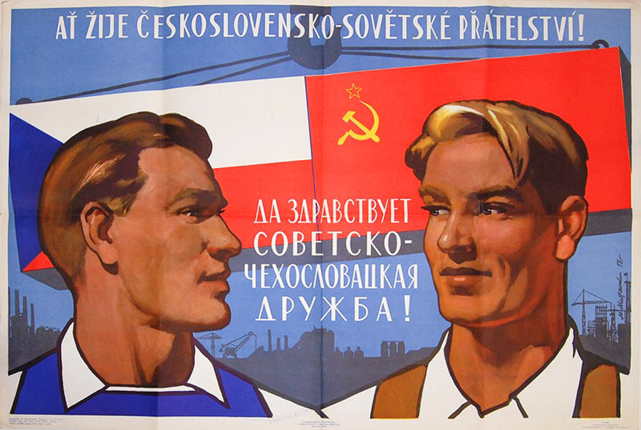 17. ¡Viva la amistad soviético-checoslovaca!