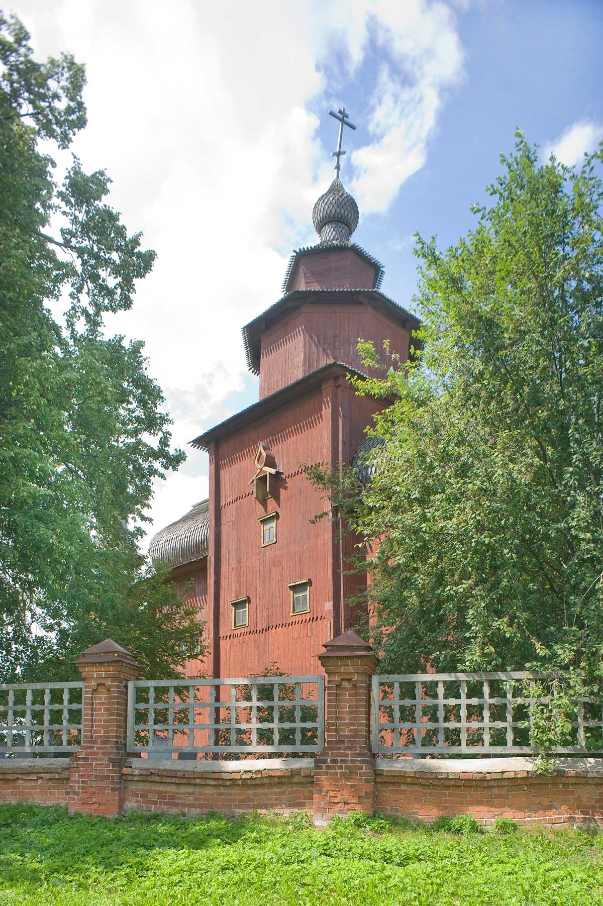 Chiesa di San Giovanni il Teologo sull’Ishnja. Vista sud-est. 8 luglio 2019