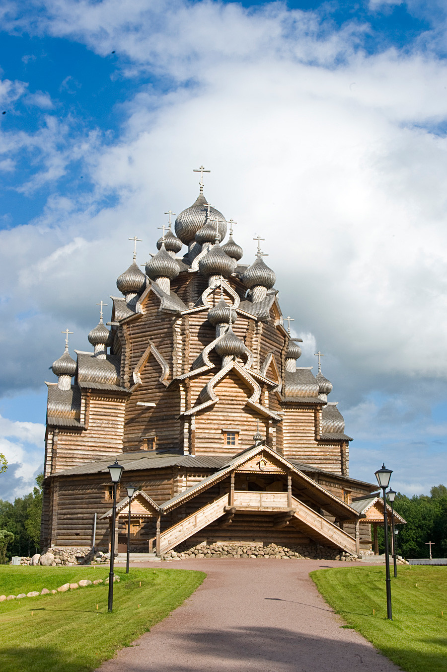 Bogoslovka. Church of the Intercession, west view. August 17, 2009.