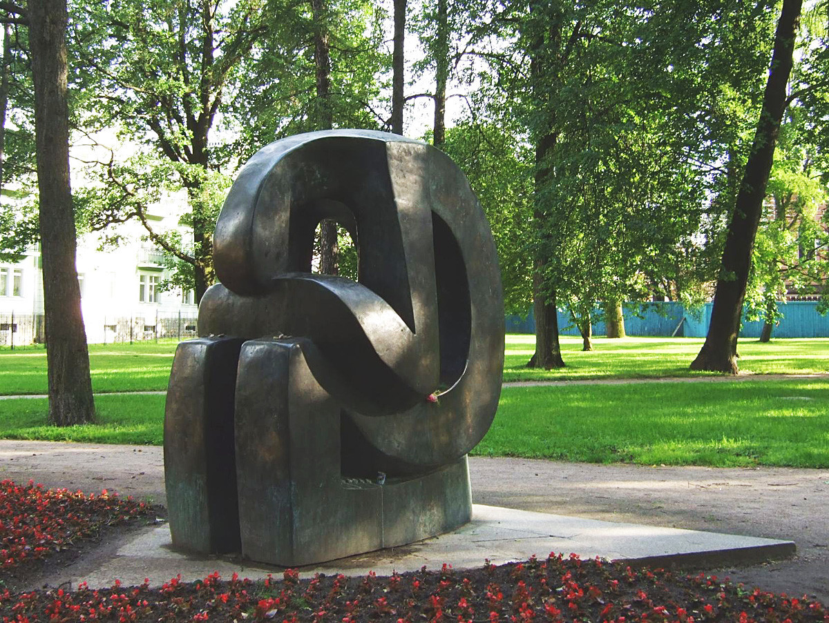 „Denkmal für die Juden von Puschkin, Opfer des faschistischen Völkermordes“ 