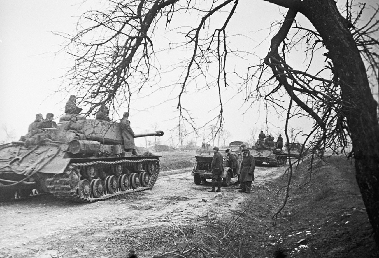 Тенкови код Висле, Први белоруски фронт.