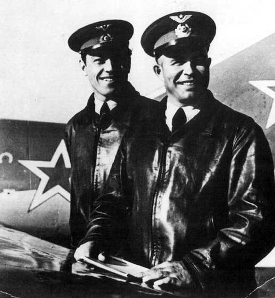 Sowjetische Piloten Nikolai Sutjagin und Jewgeni Pepeljajew