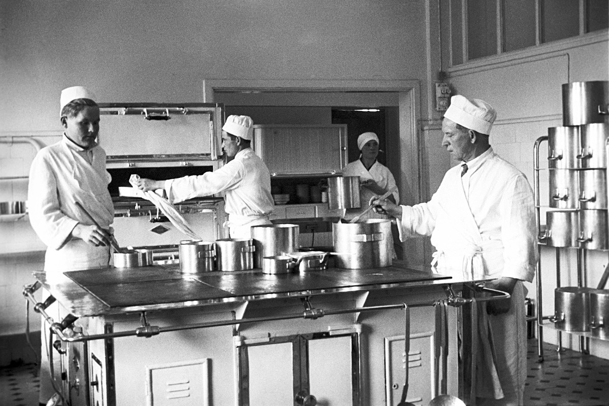 Tsentrsoyuz-Kislovodsk Health Resort. The kitchen. 