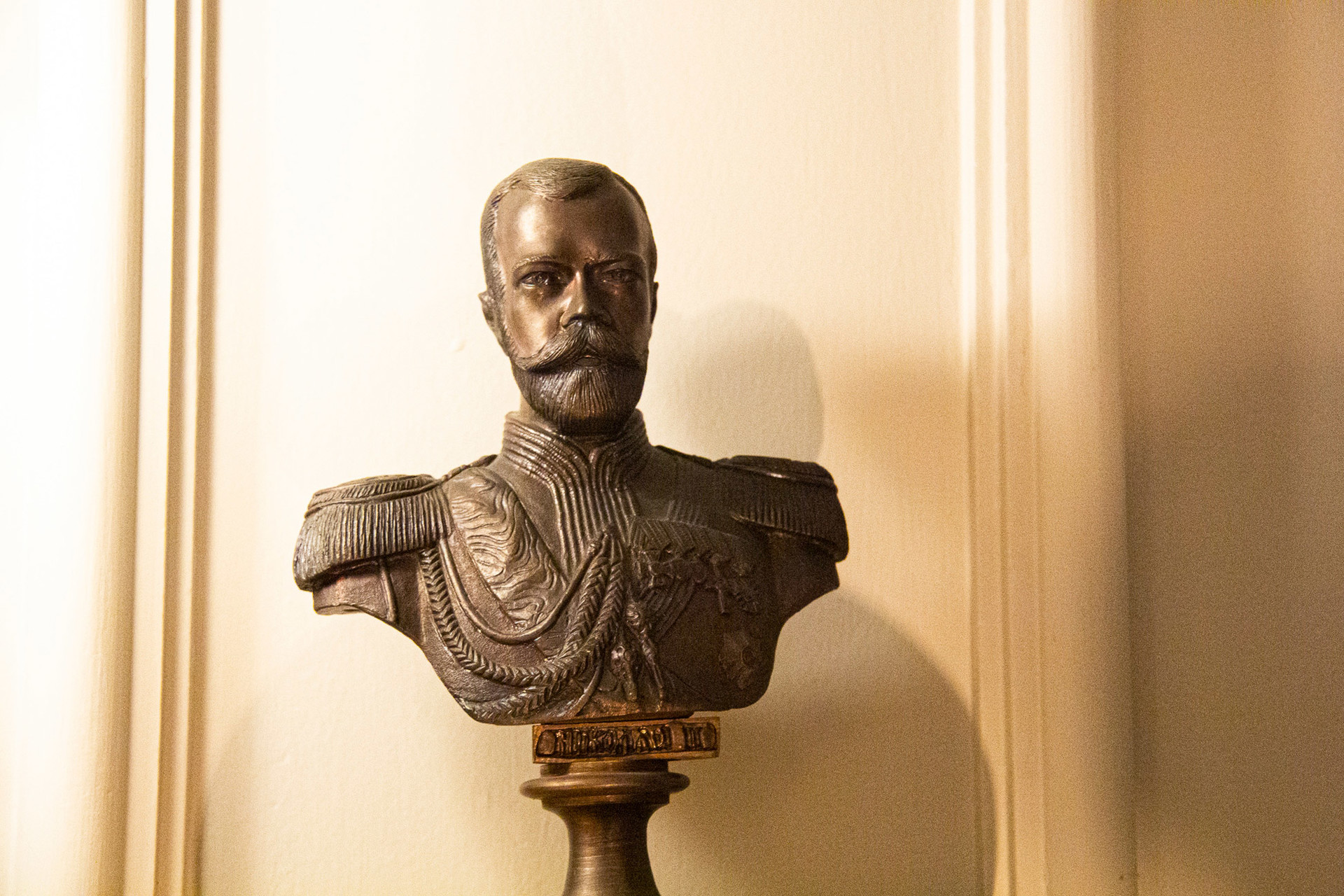 Busto do tsar Nikolai 2°.