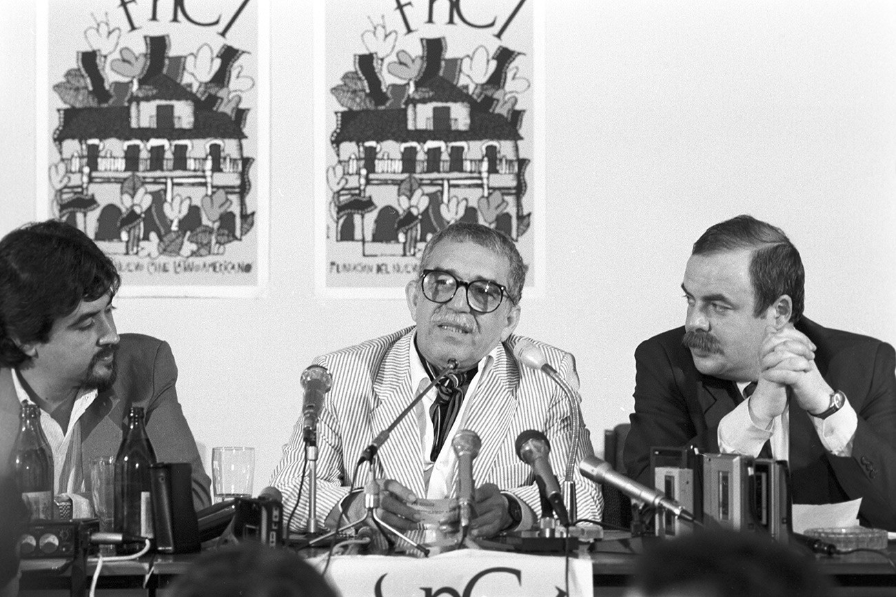 Спустя 30 лет после первого визита в СССР: Маркес выступает на пресс-конференции XV Московского международного кинофестиваля в 1987 году