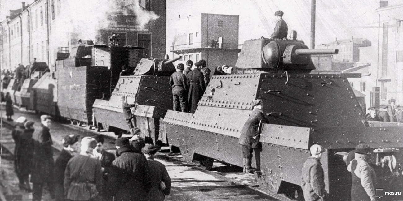 Trem blindado do metrô de Moscou, 1943. Fundo de arquivo de Moscou