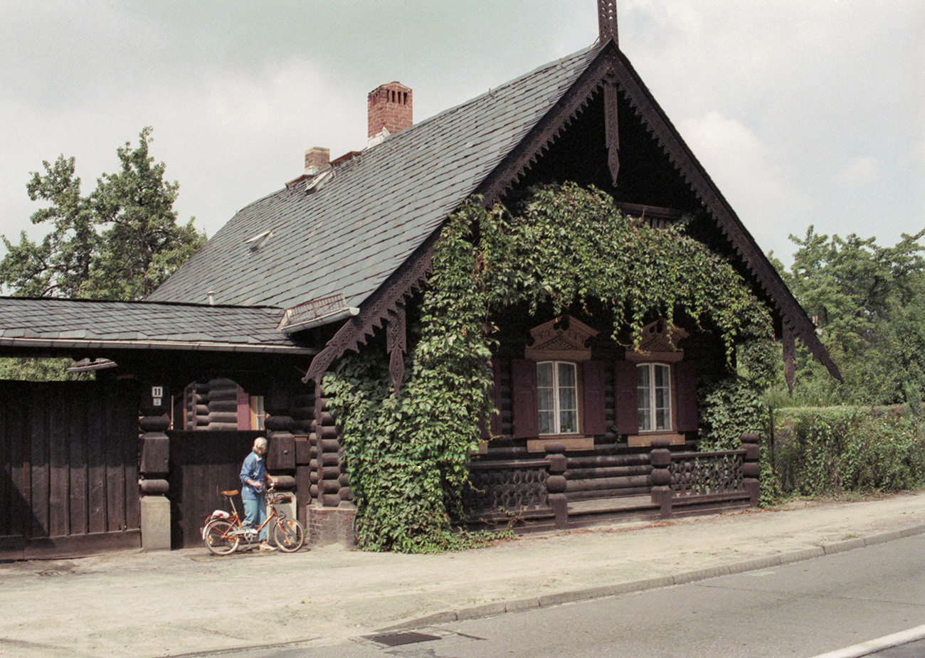 Alexandrovka in 1992.