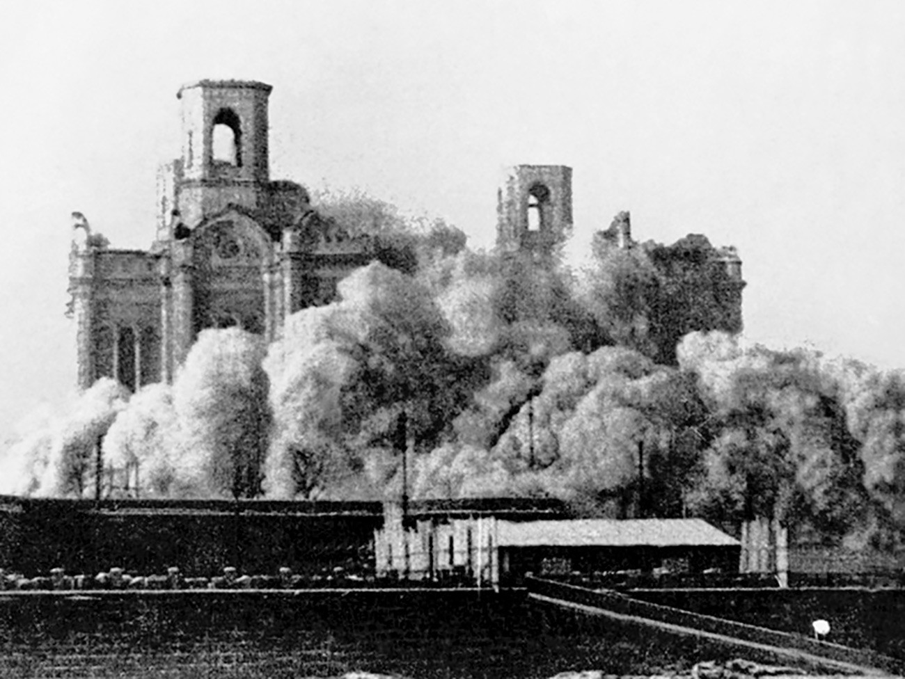 Explosión de la catedral de Cristo Salvador de Moscú, 1931.