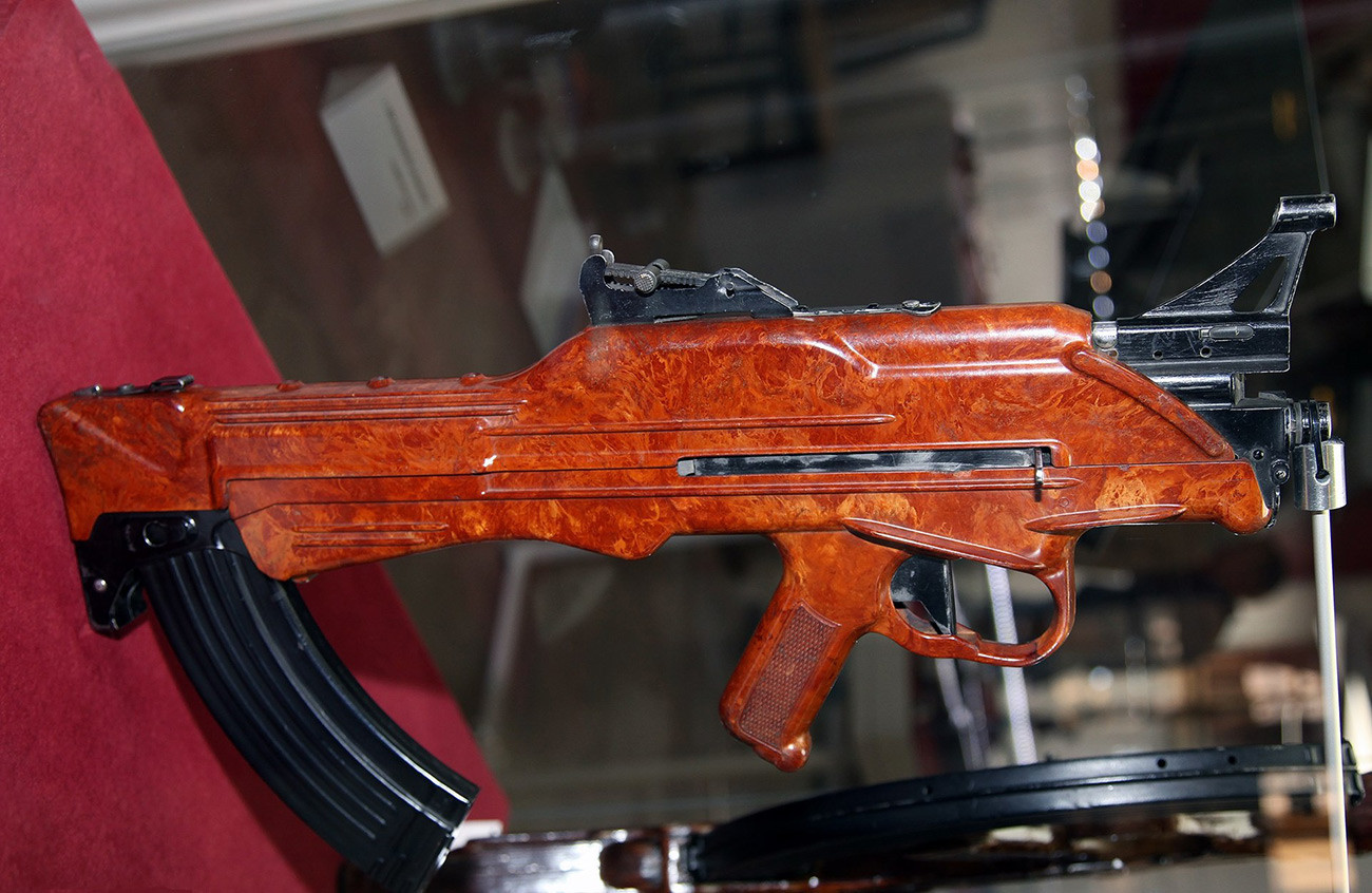 Автоматот Коробов ТКБ-022ПМ во Државниот музеј на оружје во Тула