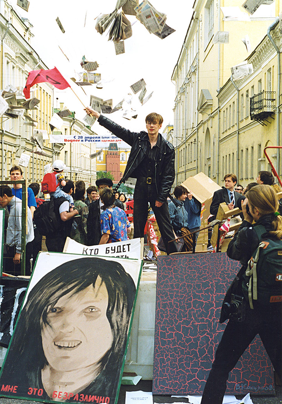 « Barricades », 1998