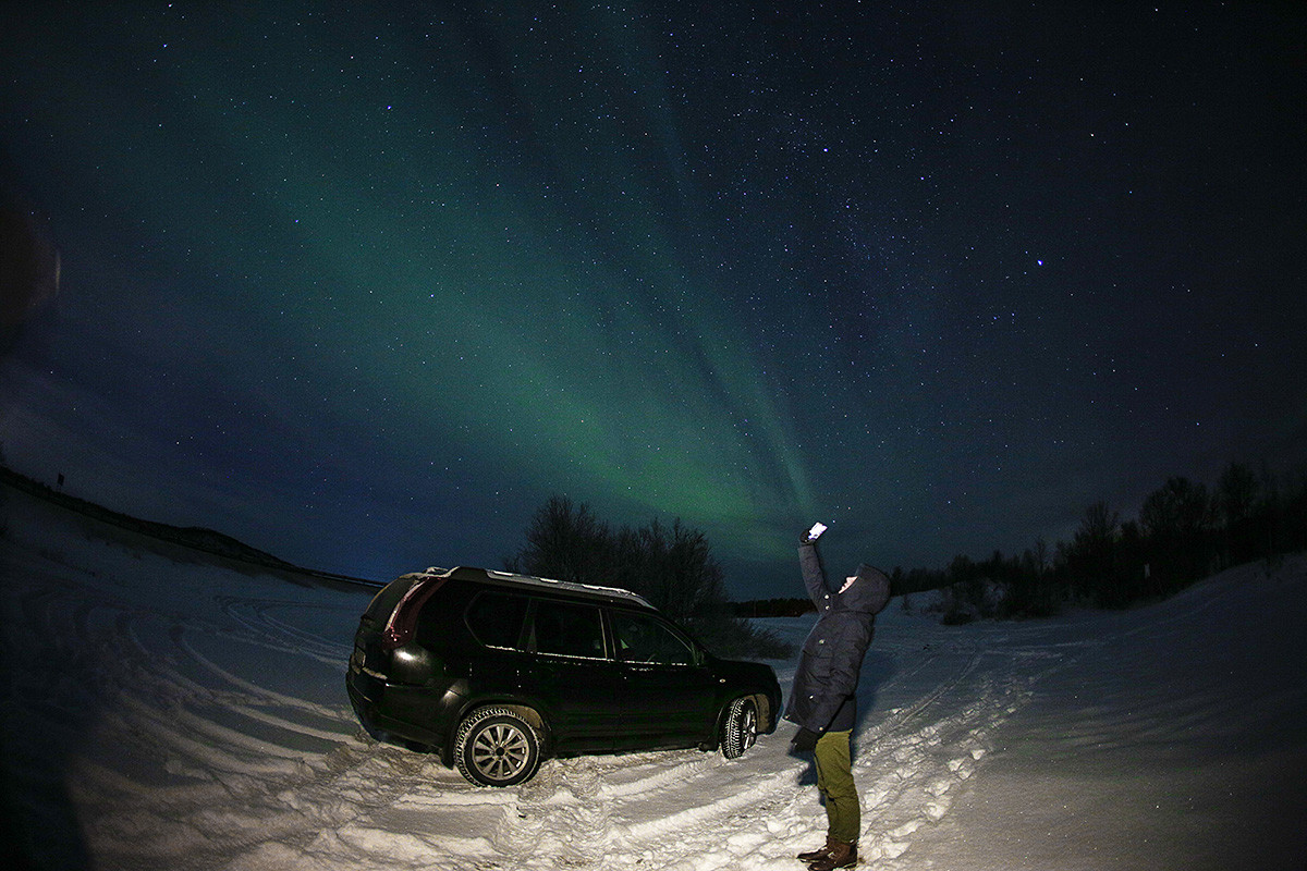 Aurora Borealis di luar kota Murmansk.