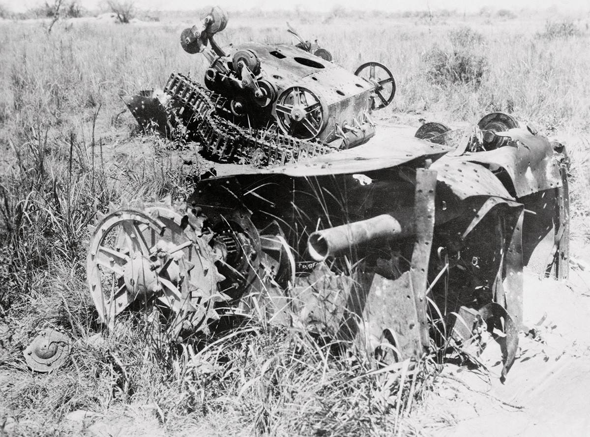 Some of the Bolivian tanks destroyed by enemy soldiers at Fort Nanawa.