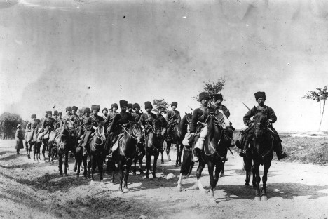 Odred ruskih kozakov leta 1914