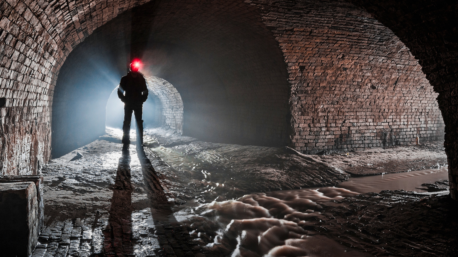 モスクワの地下トンネルのシステム