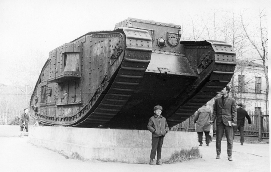 1919 British trophy tank in the center of Arkhangelsk