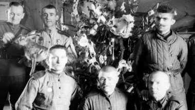 Dunkles Kapitel: Wie die Sowjetbürger Neujahr im Zweiten Weltkrieg feierten