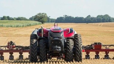 Производителот на автомобилите „Аурус“ ќе склопува и трактори без возач