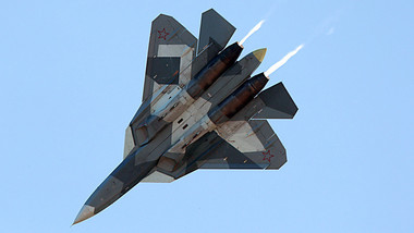 Во тајга во Хабаровскиот регион падна Су-57: Пилотот евакуиран со хеликоптер Ми-8