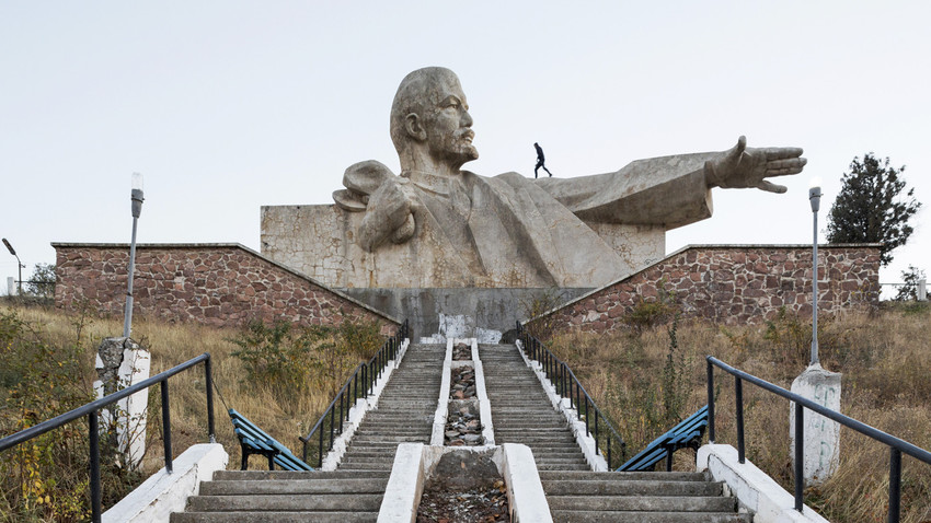 Monumento a Lenin (1965). Istaravshan, Tajikistan