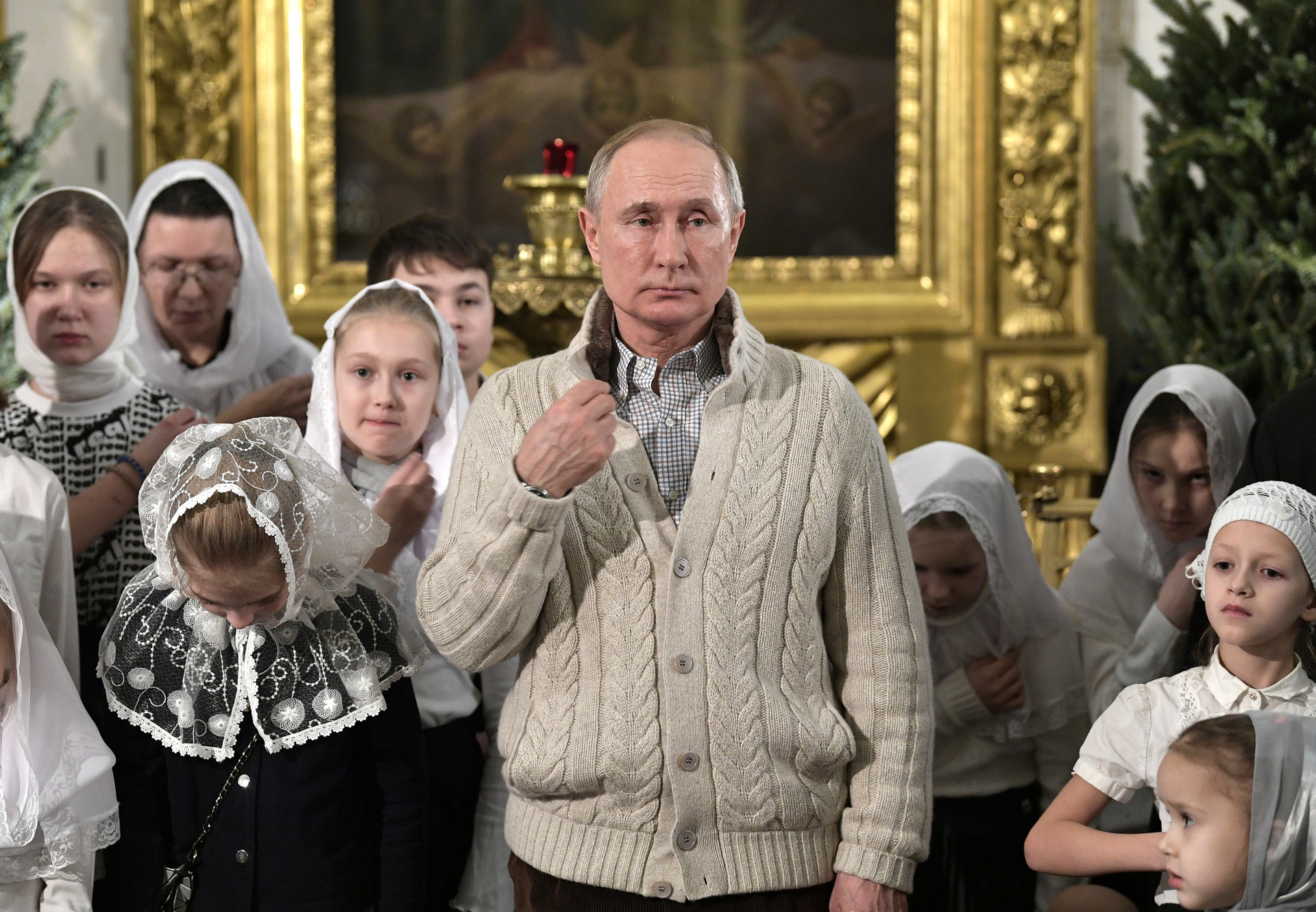 Владимир Путин в храме