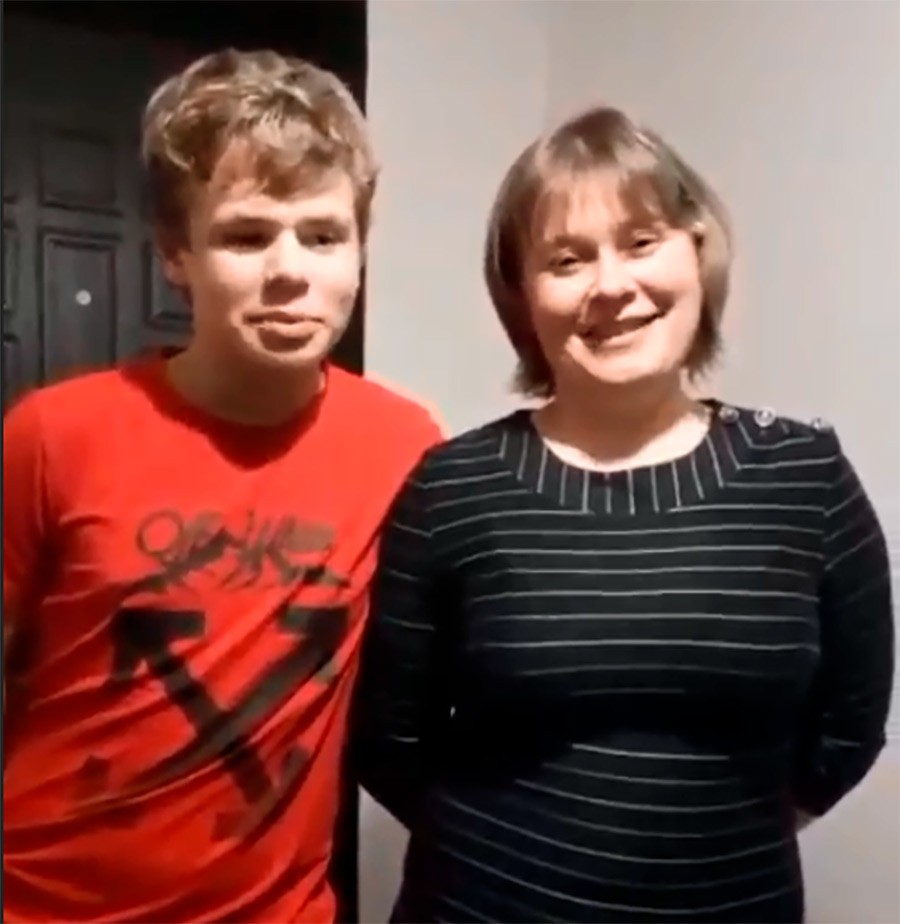 Ivan avec sa mère