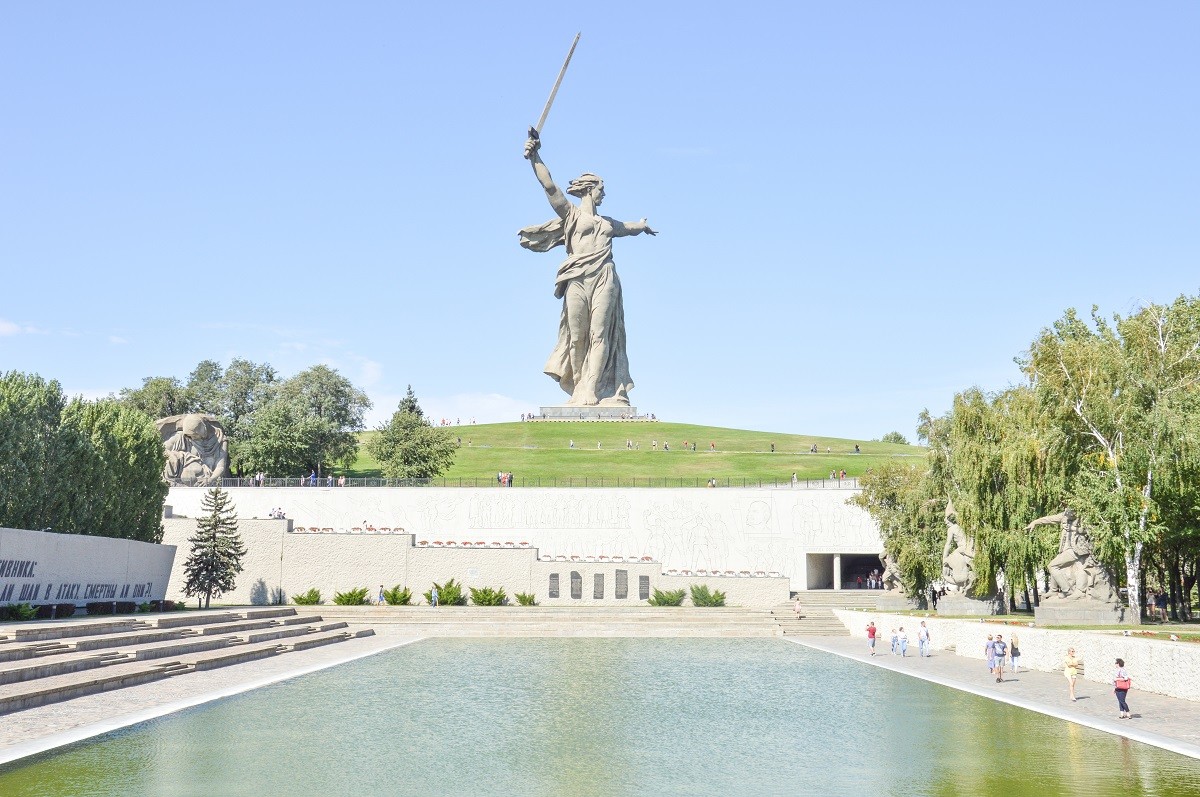 La gigantesque statue de l'Appel de la Mère-Patrie, à Volgograd (ancienne Stalingrad).