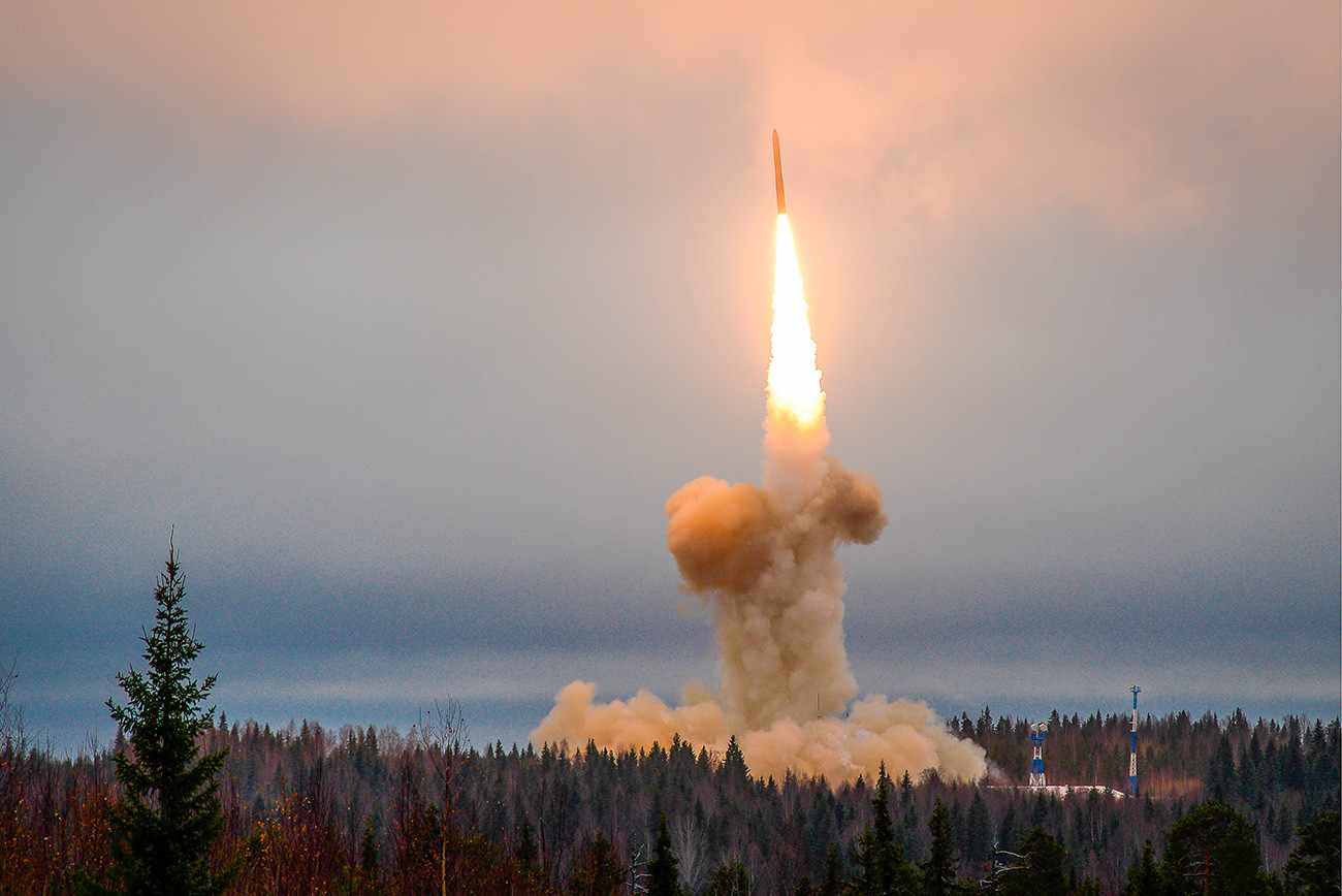 Лансирање интерконтиненталне балистичке ракете „Топољ-М“ са космодрома Плесецк.
