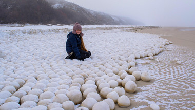 Phänomene der Natur: Die ungewöhnlichsten Eisgebilde in Russland (FOTOS)