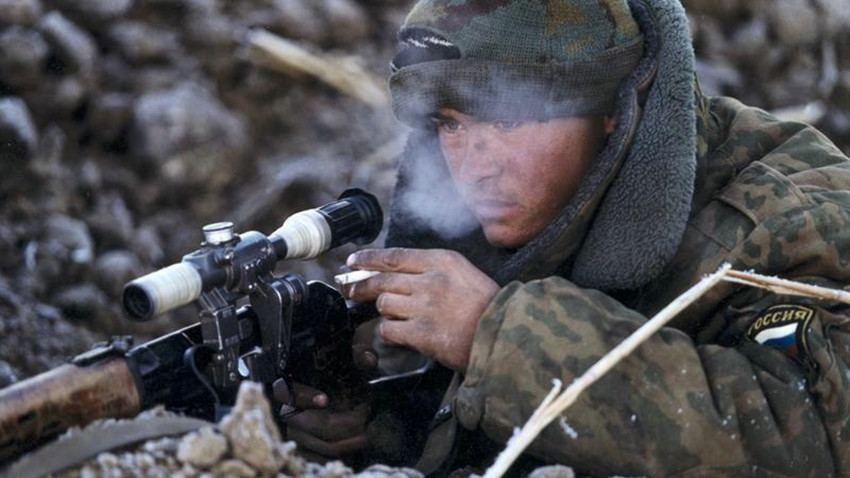 Руски војник во Чеченија.