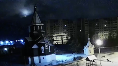 Светлосна топка и небесен грмеж: На снимка фатен пад на метеор во Карелија 