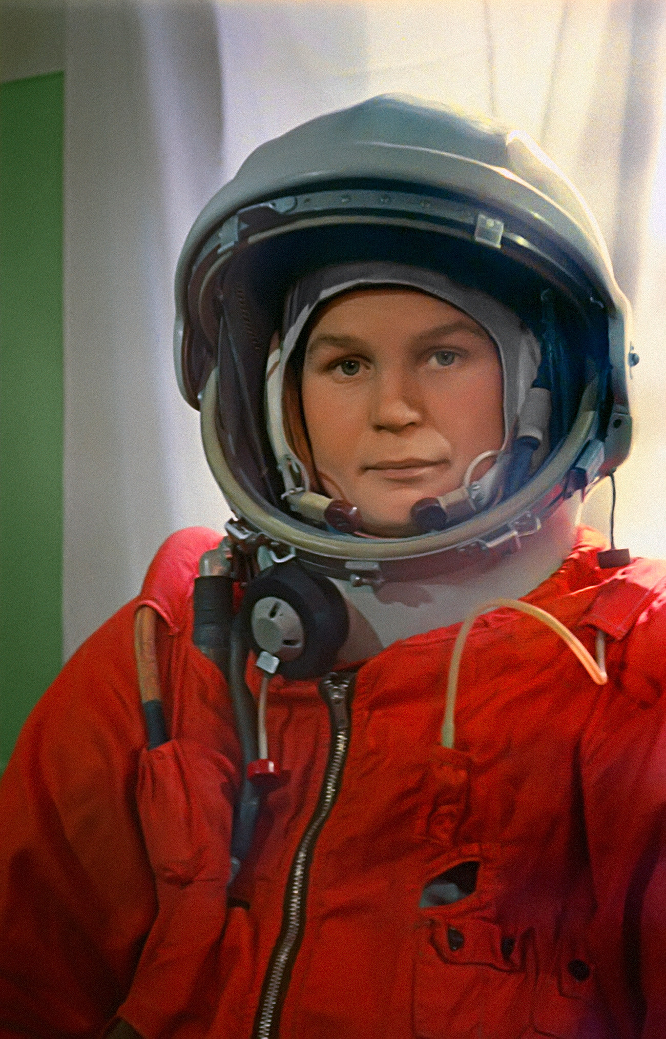 La cosmonauta sovietica Valentisna Tereshkova prima del lancio. Tereshkova fu la prima donna ad aver volato nello spazio