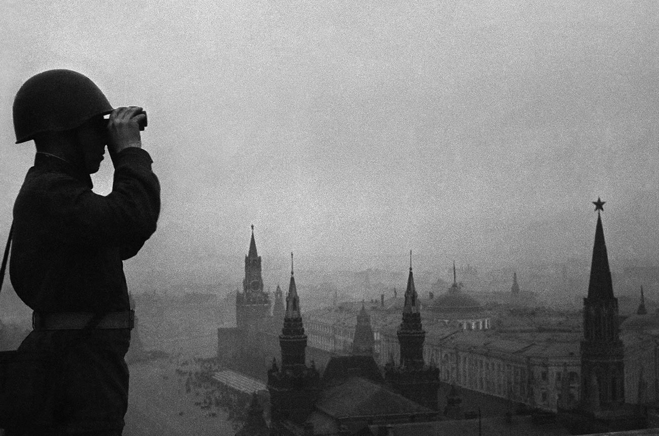 Заштита неба изнад Москве. Радиотехничке јединице ПВО које осматрају ваздушни простор. Москва, јун 1941.