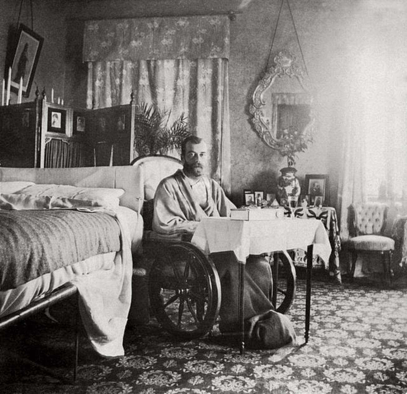 Nikolaus II. nach dem Typhus in Liwadija