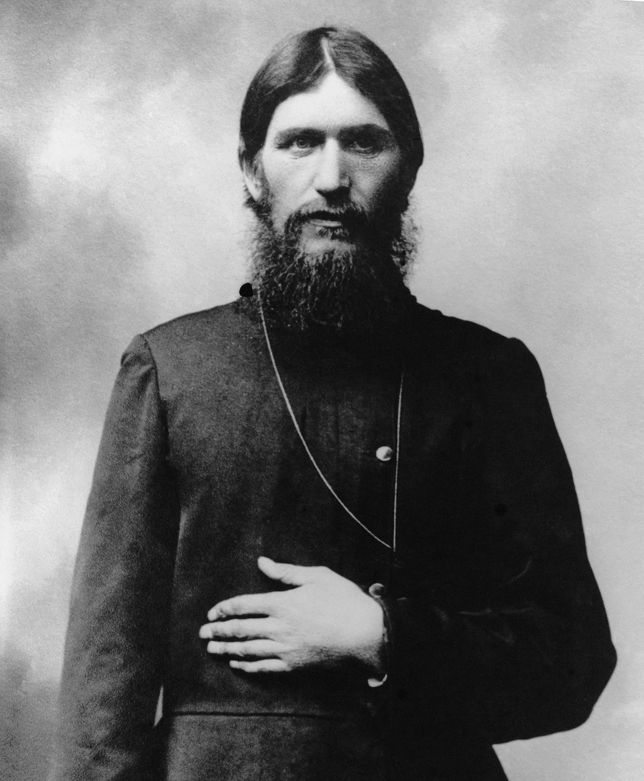 Grigoriy Rasputin pada 1904. Dalam foto ini, ia berusia 35 tahun.