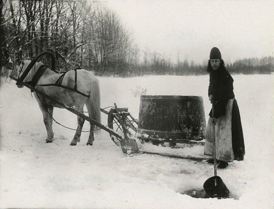 Water-carrying monk, 1900s