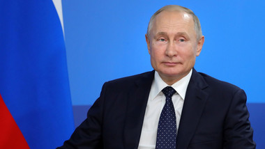 Велигденска честитка на Путин: Достоинствено ќе минеме низ предизвиците што ни се испратени